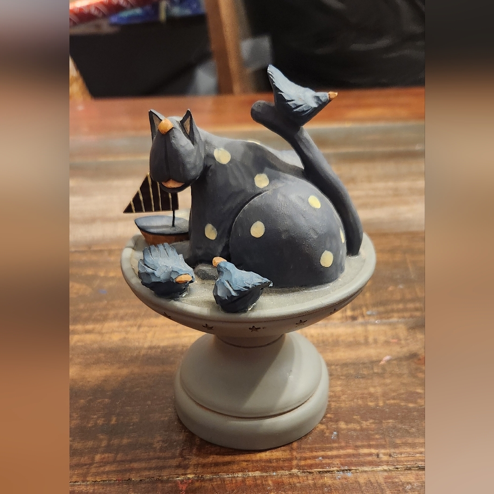 Williraye Studio Cat on Birdbath Figurine